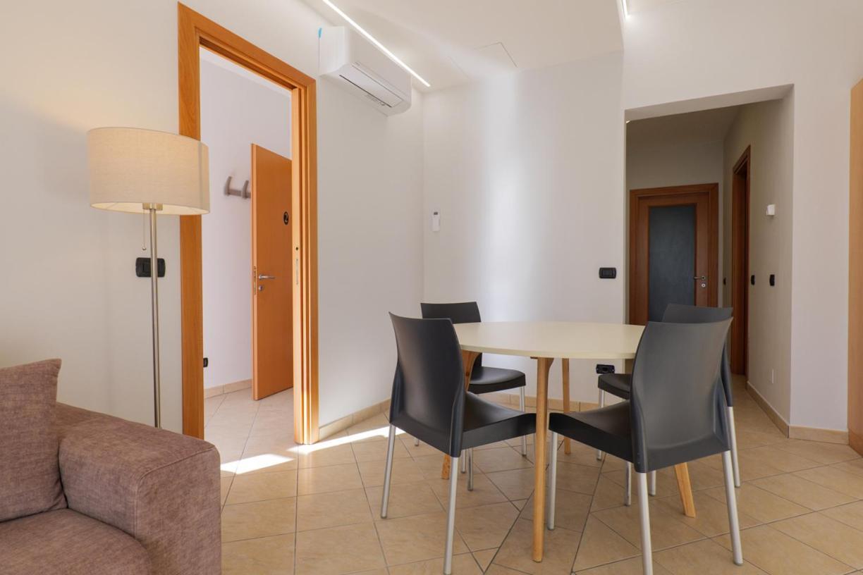Appartamenti Lungolago Verbania Exteriör bild