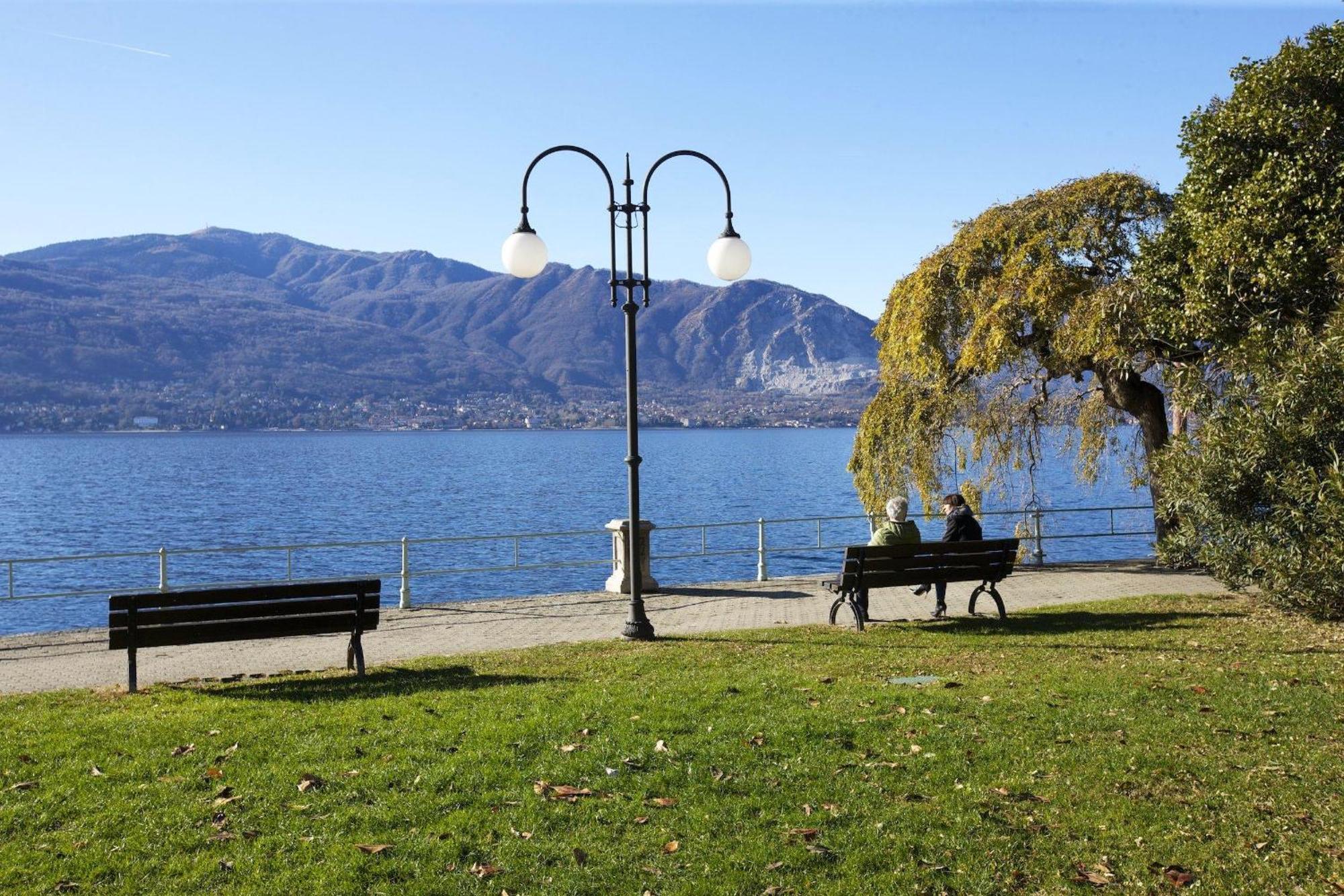 Appartamenti Lungolago Verbania Exteriör bild